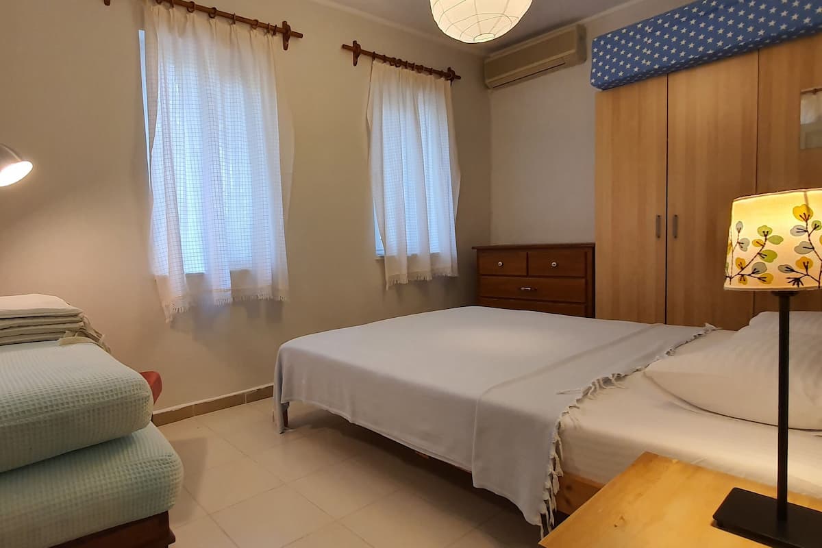 junior house | premium bedding, minibar, in-room safe, individually decorated