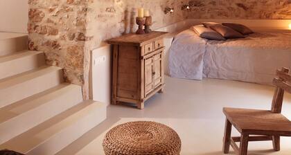 Themonies Luxury Suites