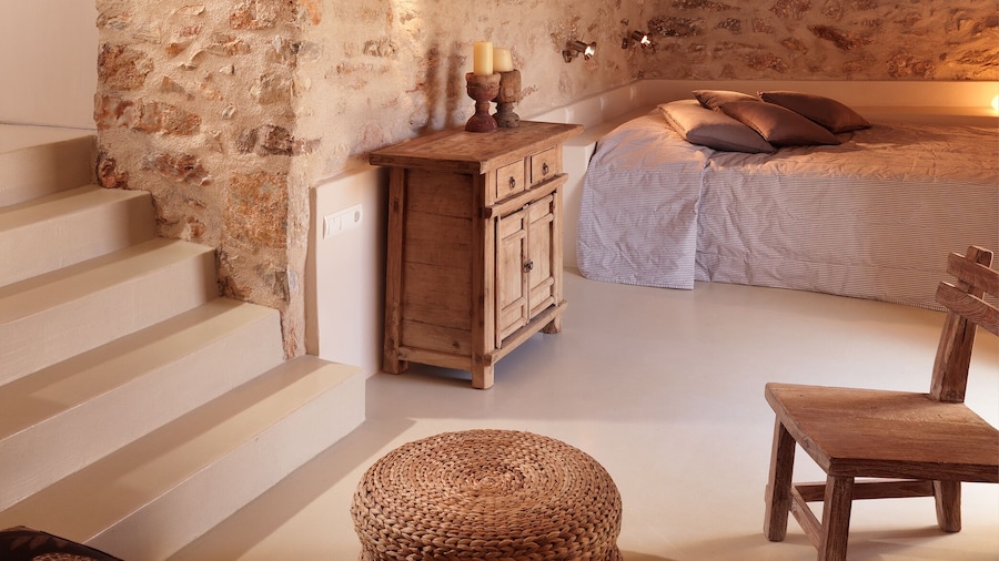 Themonies Luxury Suites