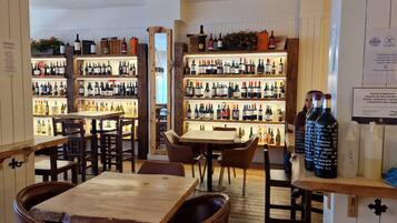 Bar (en el alojamiento)