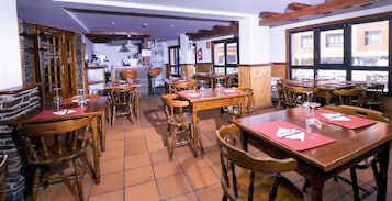 Desayuno continental todos los días (con cargo)