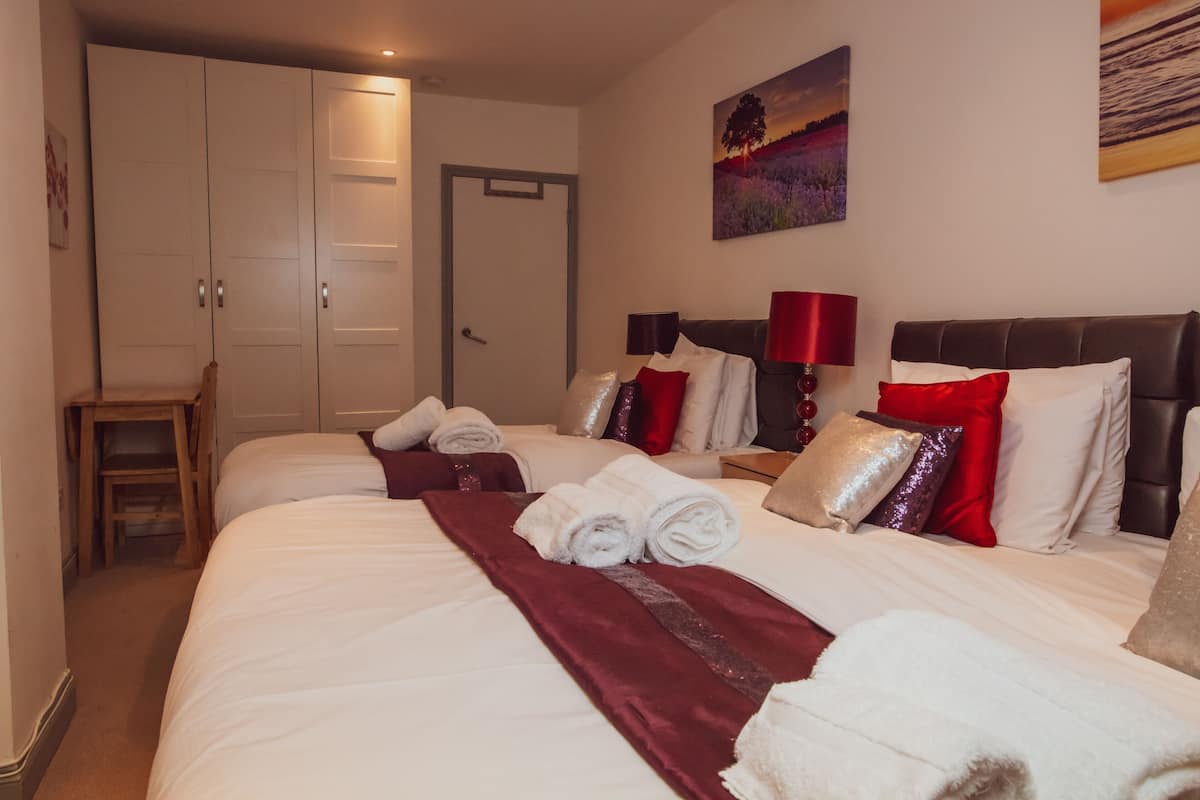 Luxury Apartment, 2 Bedrooms, 2 Bathrooms, Garden View | Premium bedding, individually decorated, individually furnished