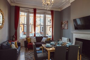 Lounge - Novelty Suites (London)