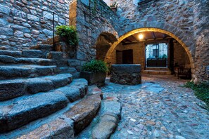 Terrace/patio - Hostal Can Xicu (Capmany)