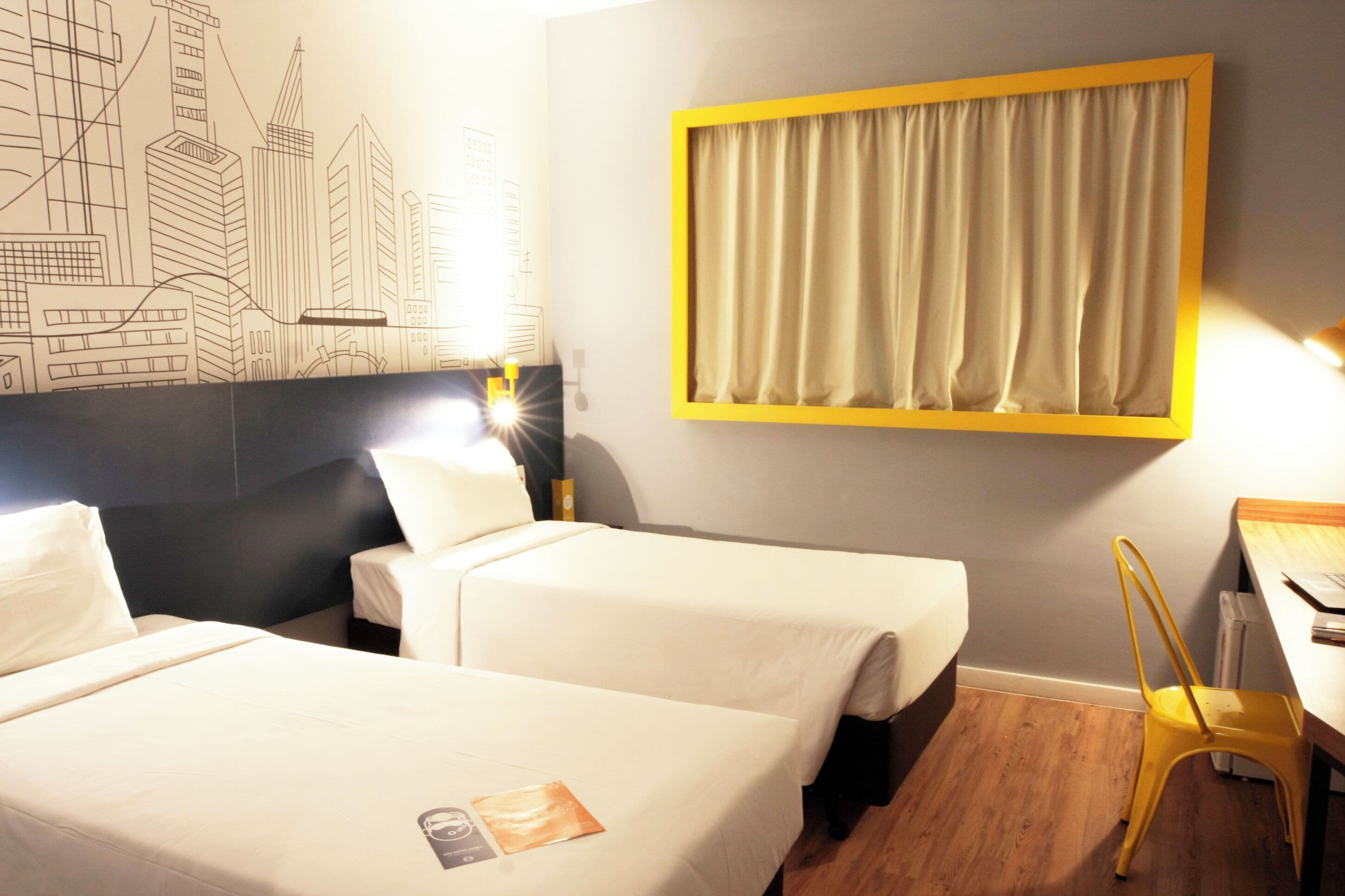 standard twin room, 2 single beds | minibar, desk, blackout curtains, soundproofing