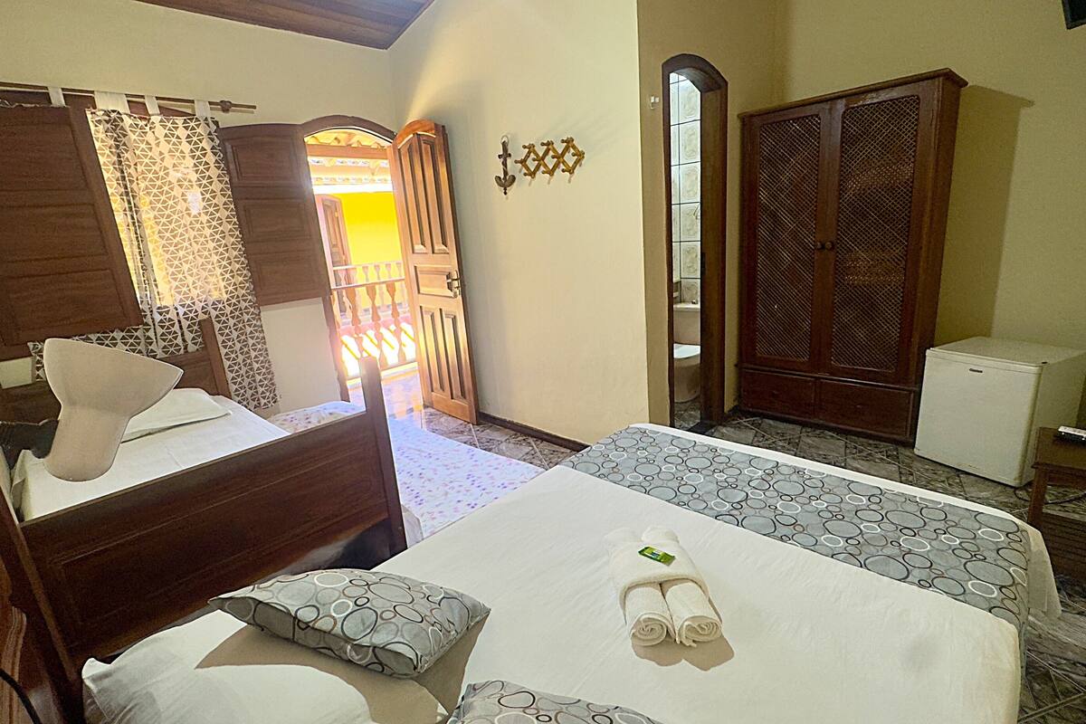 quarto quádruplo com twin | 1 bedroom, minibar, wifi, bed sheets