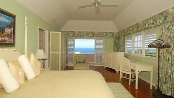 4 bedrooms, iron/ironing board, free WiFi