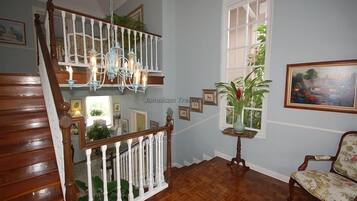 Room, 4 Bedrooms | Staircase