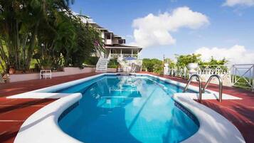 Room, 4 Bedrooms | Outdoor pool