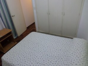 1 quarto, ferros/tábuas de passar roupa, Wi-Fi de cortesia
