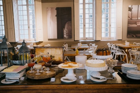 Desayuno buffet incluido todos los días