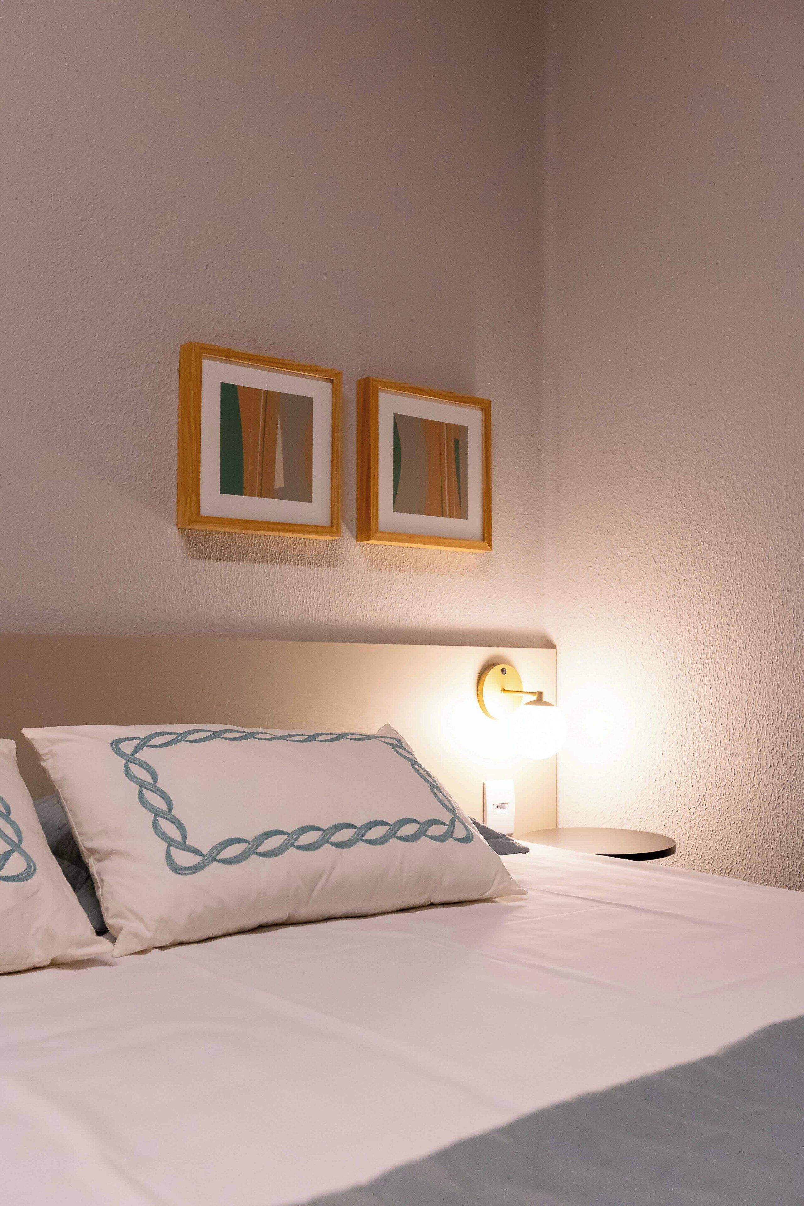 Quarto triplo superluxo | Frigobar, escrivaninha, espaço de trabalho para notebook