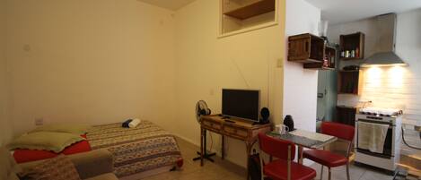 Standard Apartment, 1 Bedroom | Living room