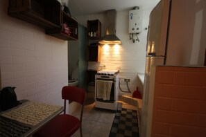 Private kitchen - GoHouse Gois 206 (Rio de Janeiro)