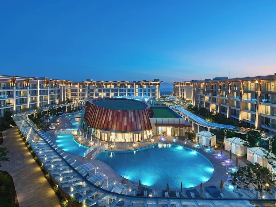 Innenpool, Außenpool, Cabañas (gegen Gebühr)