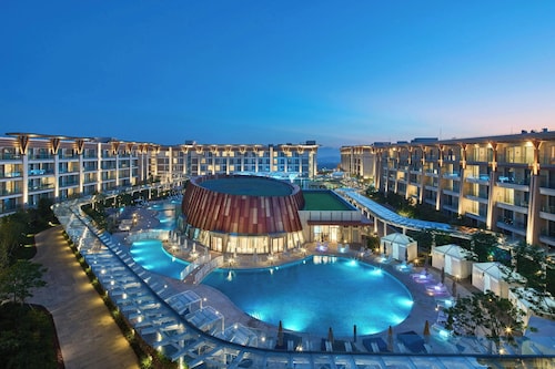 Marriott Jeju Shinhwa World Hotels & Resorts