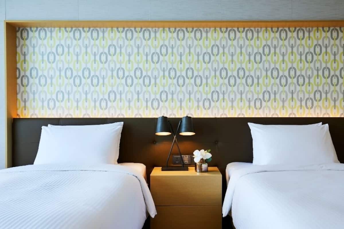 Deluxe Twin Room (Free Pool and Theme Park BIG3 Access & Free Minibar) | Luxe beddengoed, een gratis minibar, een kluis op de kamer, een bureau