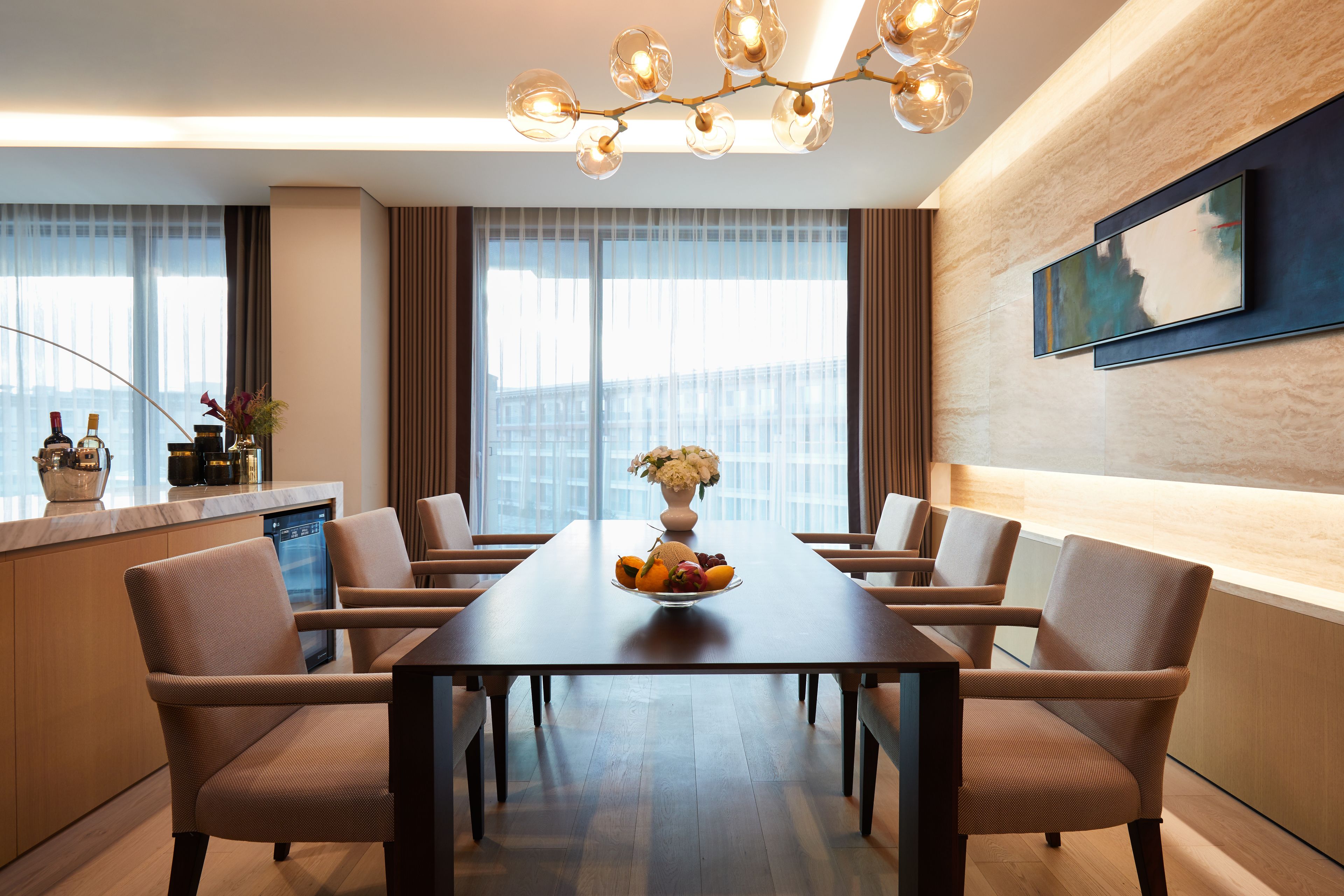 디럭스 스위트룸 (수영장, 테마파크 BIG3, 객실미니바 무료) | 객실 내 식사 공간