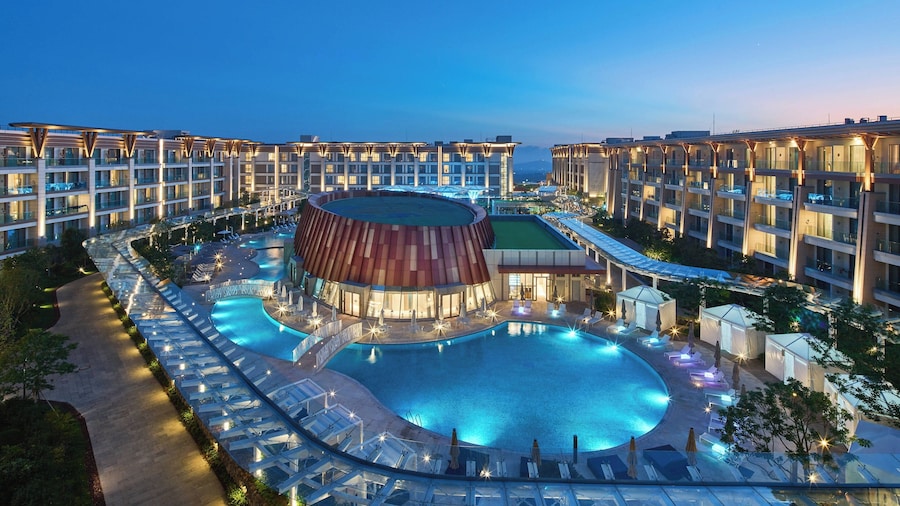 Marriott Jeju Shinhwa World Hotels & Resorts