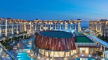 Indoor pool, outdoor pool, pool cabanas (surcharge)