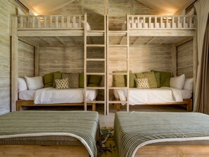 Family Villa | 8 bedrooms, in-room safe, laptop workspace, iron/ironing board - Villa Mannao by Villa Finder (Kerobokan)