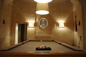 Billards
