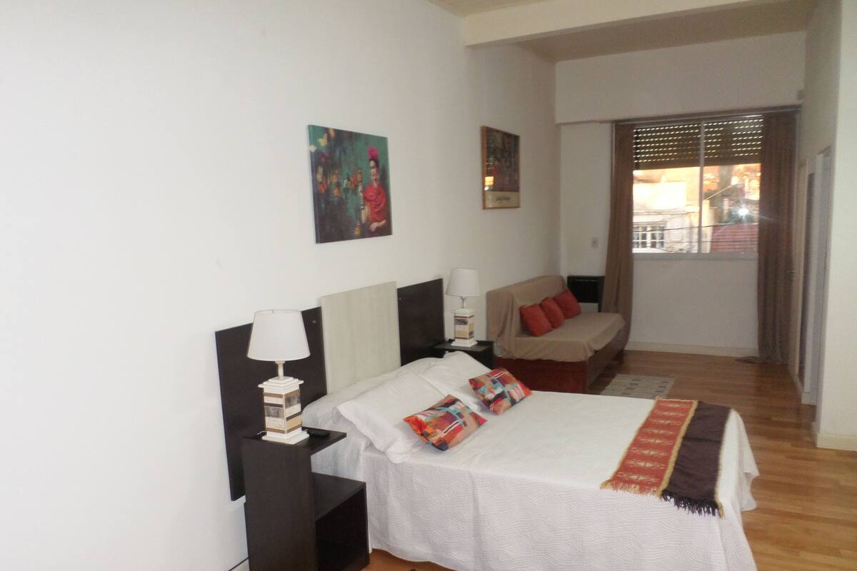 Deluxe Apartment, 1 Bedroom | 1 bilik tidur, Wi-fi percuma, cadar katil