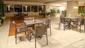 Turkish bath/hammam, aromatherapy, deep-tissue massages, Thai massages