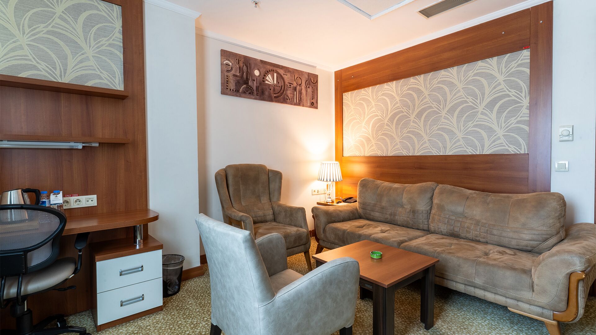 suite | living area | 42-cm lcd tv with satellite channels, tv