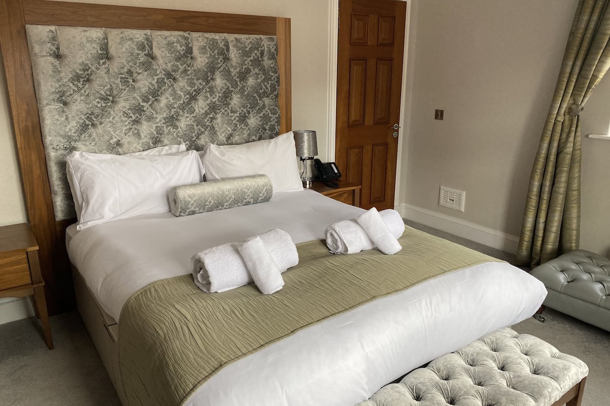 Honeymoon Apartment | 1 bedroom, hypo-allergenic bedding, in-room safe, desk