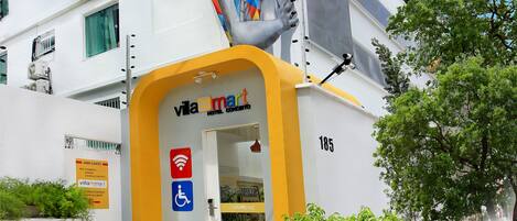 Enceinte de lâhĂ©bergement