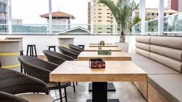Desayuno buffet incluido todos los días