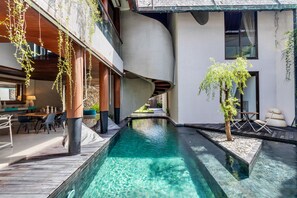 Piscine extérieure