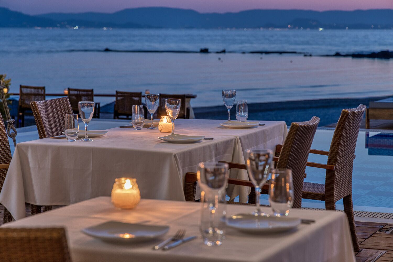 lunch and dinner served, greek cuisine