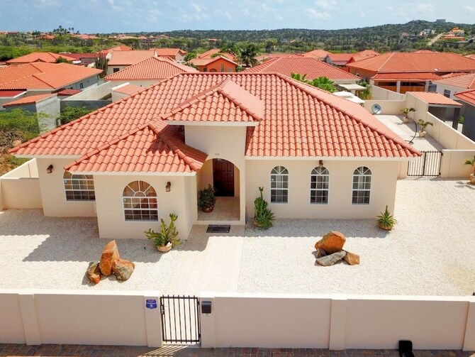 Boroncana Villa: 2022 Pictures, Reviews, Prices & Deals ...