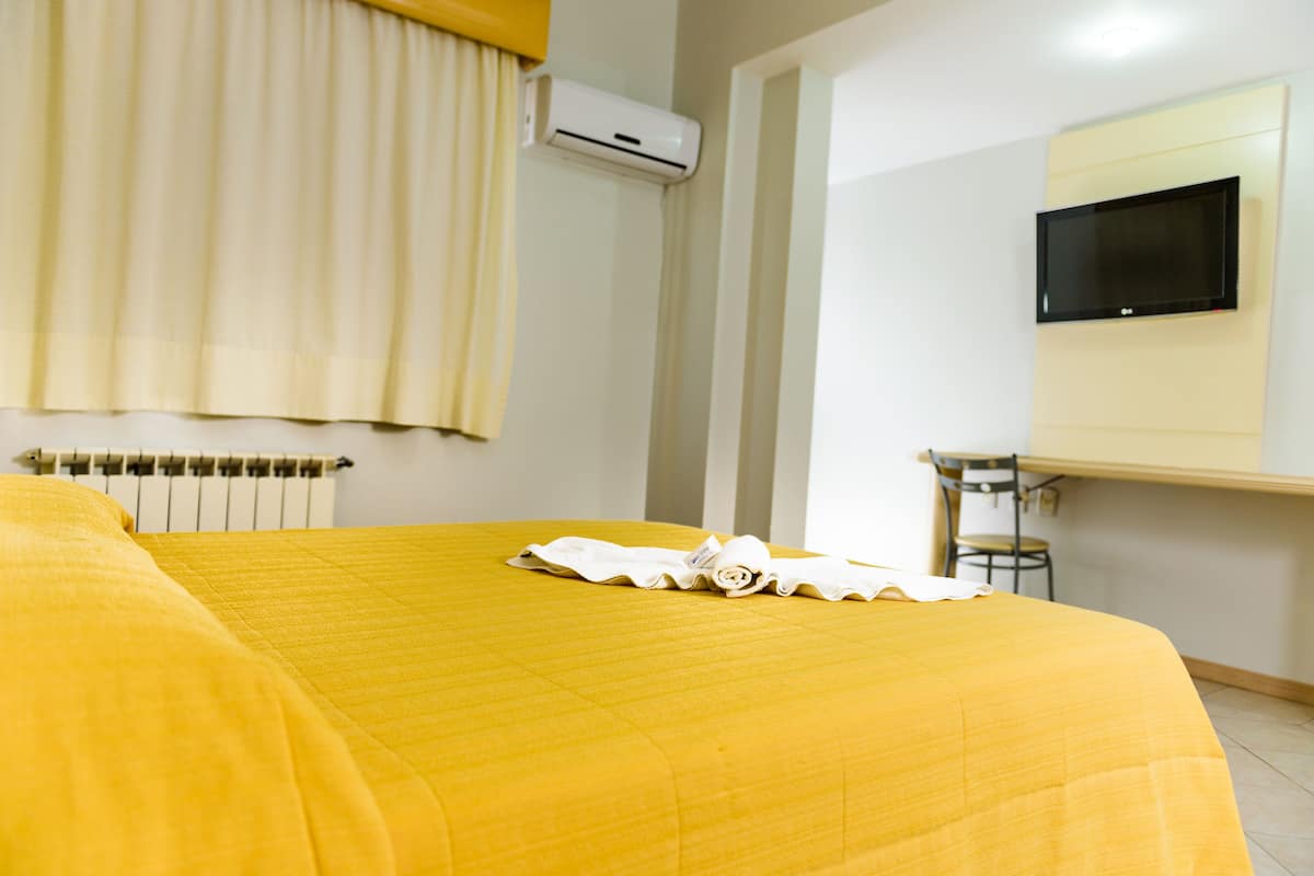 minibar, desk, blackout curtains, free wifi