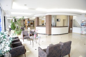 Reception - Center Hotel (Xanxere)