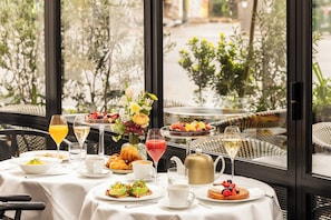 Terrace/patio - Mandarin Oriental Lutetia, Paris (Paris)