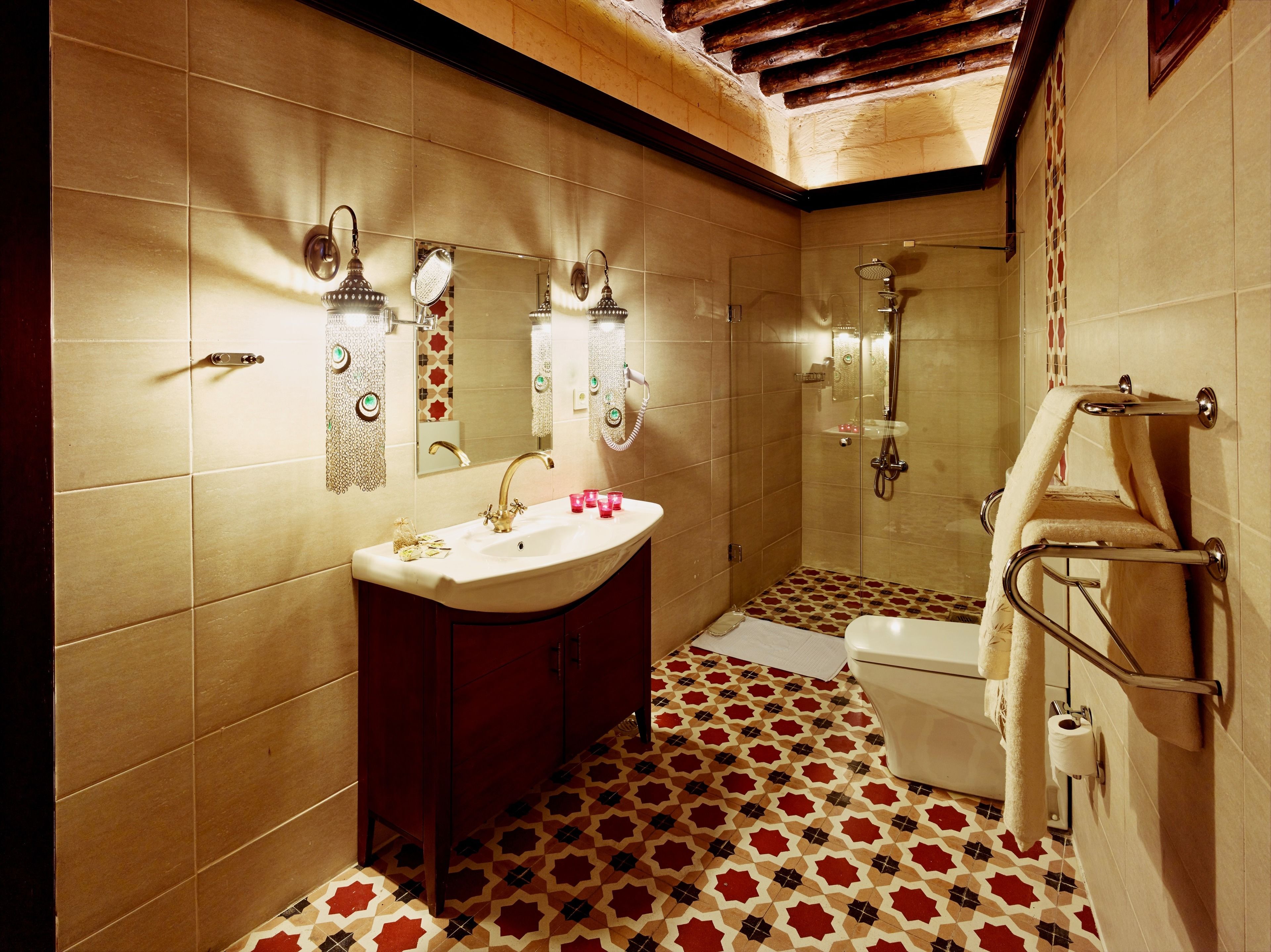 shower, free toiletries, hair dryer, slippers