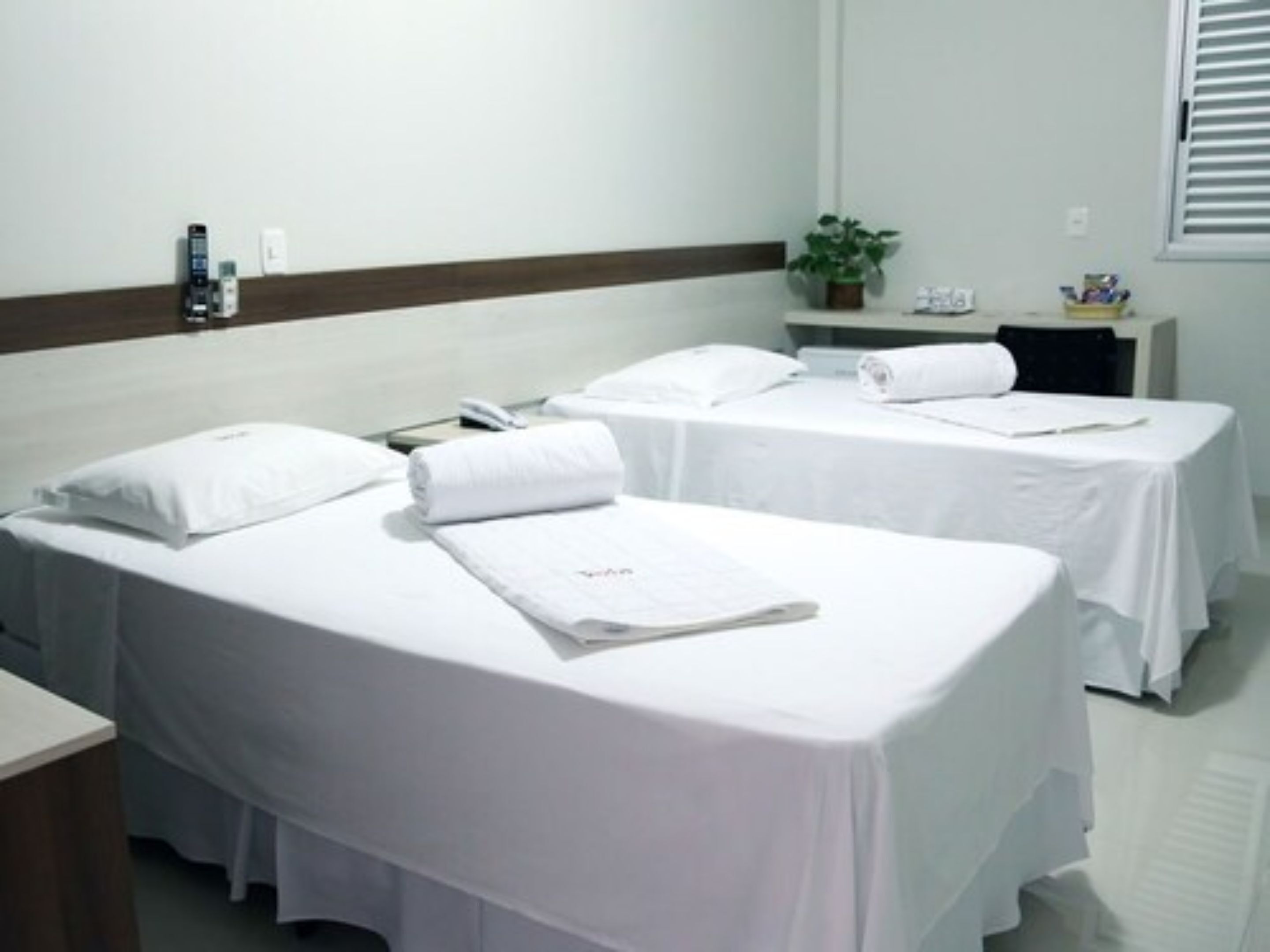 1 bedroom, premium bedding, minibar, desk
