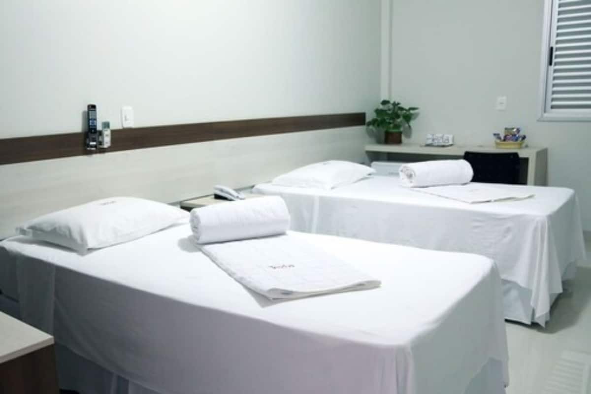 1 habitación, ropa de cama de alta calidad, minibar y escritorio