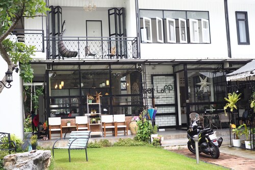 シャーロフト ホーム & ホステル