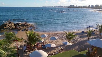 Perto da praia, prática de mergulho autônomo