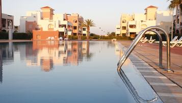 Seasonal outdoor pool