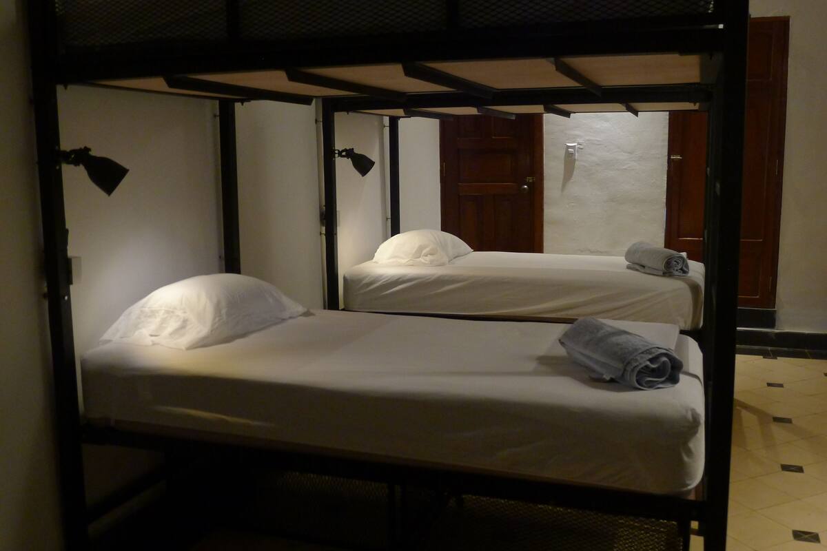Shared Dormitory, Mixed Dorm | Iron/ironing board, free WiFi, bed sheets