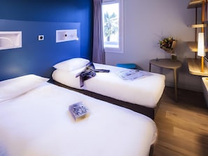 Twin Room, 2 Single Beds