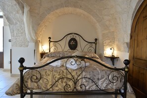 Trullo (2 pax) | 1 soverom, sengetøy av topp kvalitet, blendingsgardiner og lydisolert