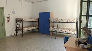 Desk, free WiFi, wheelchair access - Litus Roma Hostel (Ostia)