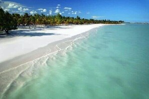 Beach nearby, white sand, fishing - Luxury Cap Cana Apartment (Punta Cana)