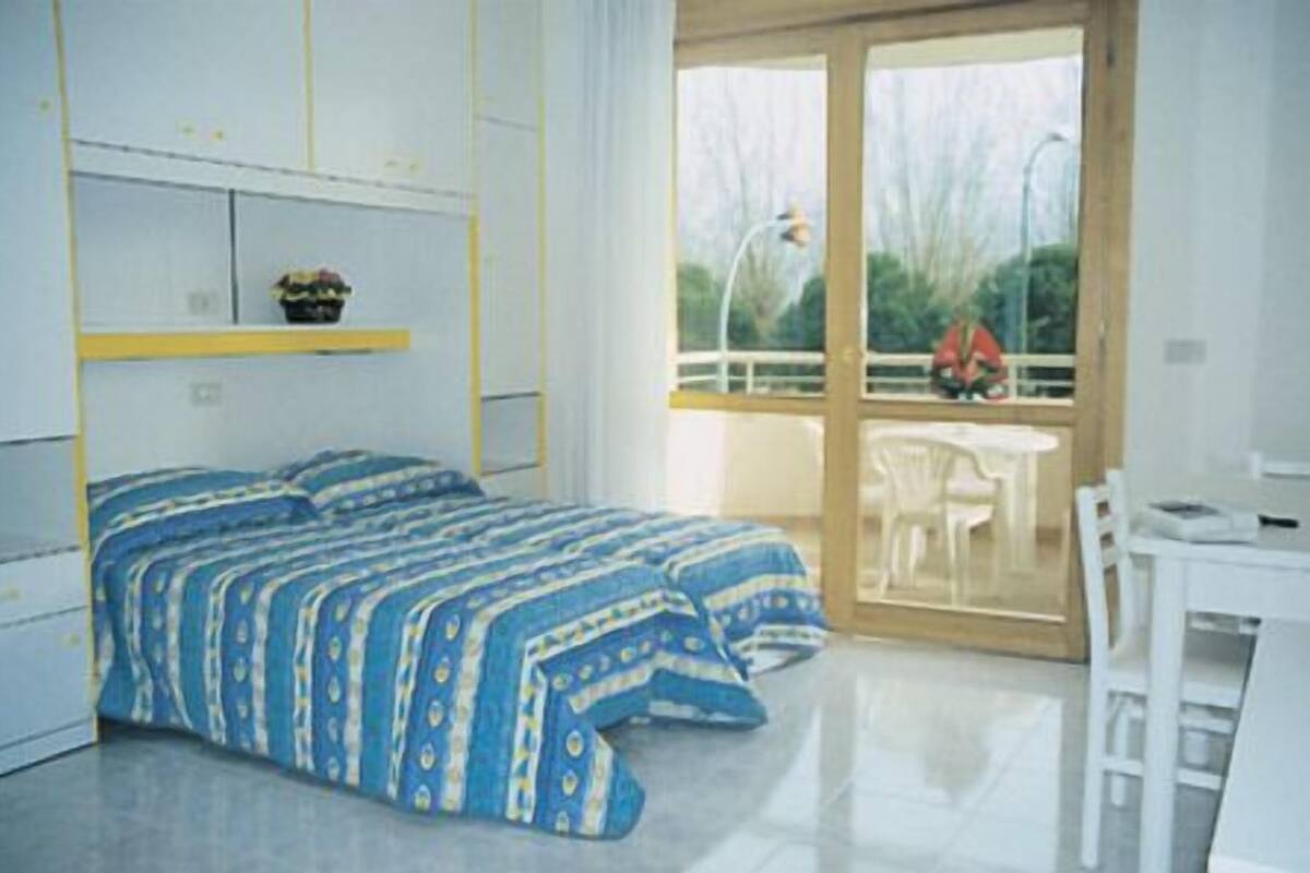 Studio (RTA) | Coffres-forts dans les chambres, bureau, lits bébé (en supplément)